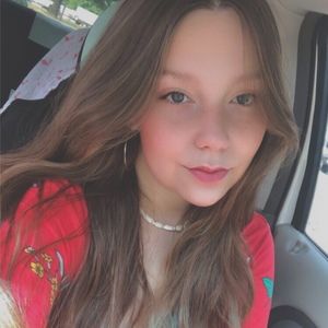 Meet your Posher, Genevieve